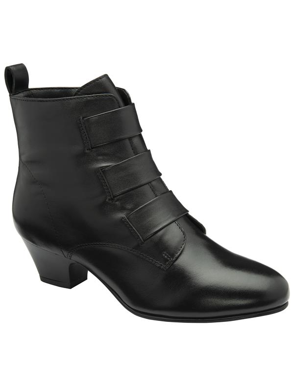 Lotus boots 2025