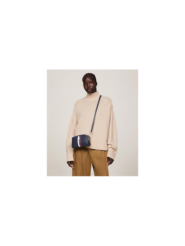 Bags tommy hotsell hilfiger online